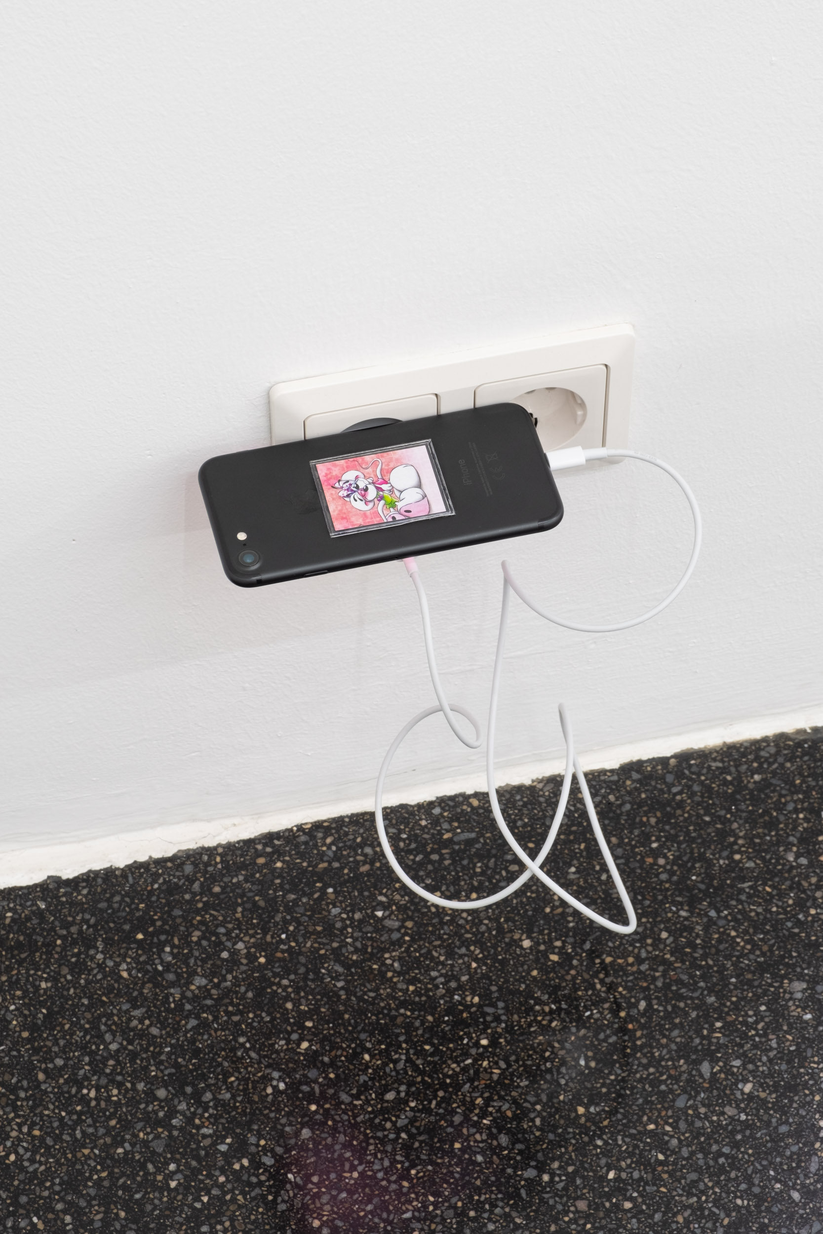 Edgar Lessig – Second hand phone with three music recordings and one Diddl mouse, 2023 at Memphis, Linz